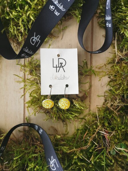 Auskari "Dzeltenie mirdzumiņi" 12mm